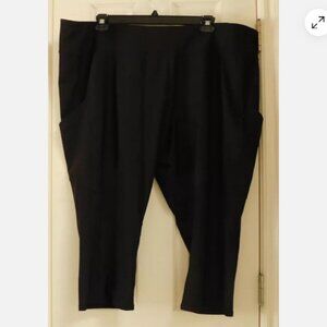 XERSION Womens Performance Capri Compression Pull-On Plus 5X Black